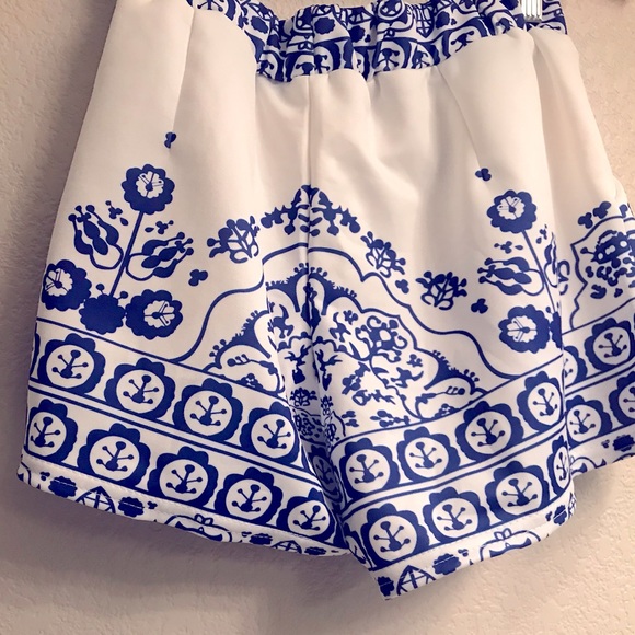 Two piece set - Picture 4 of 7